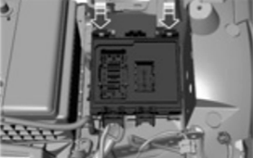 Caja de fusibles del compartimento del motor